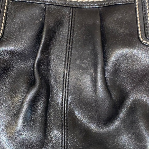 COACH SOHO PLEATED BLACK LEATHER SHOULDER BAG SHOPPER TOTE. Zips like a jacket. - Picture 5 of 12